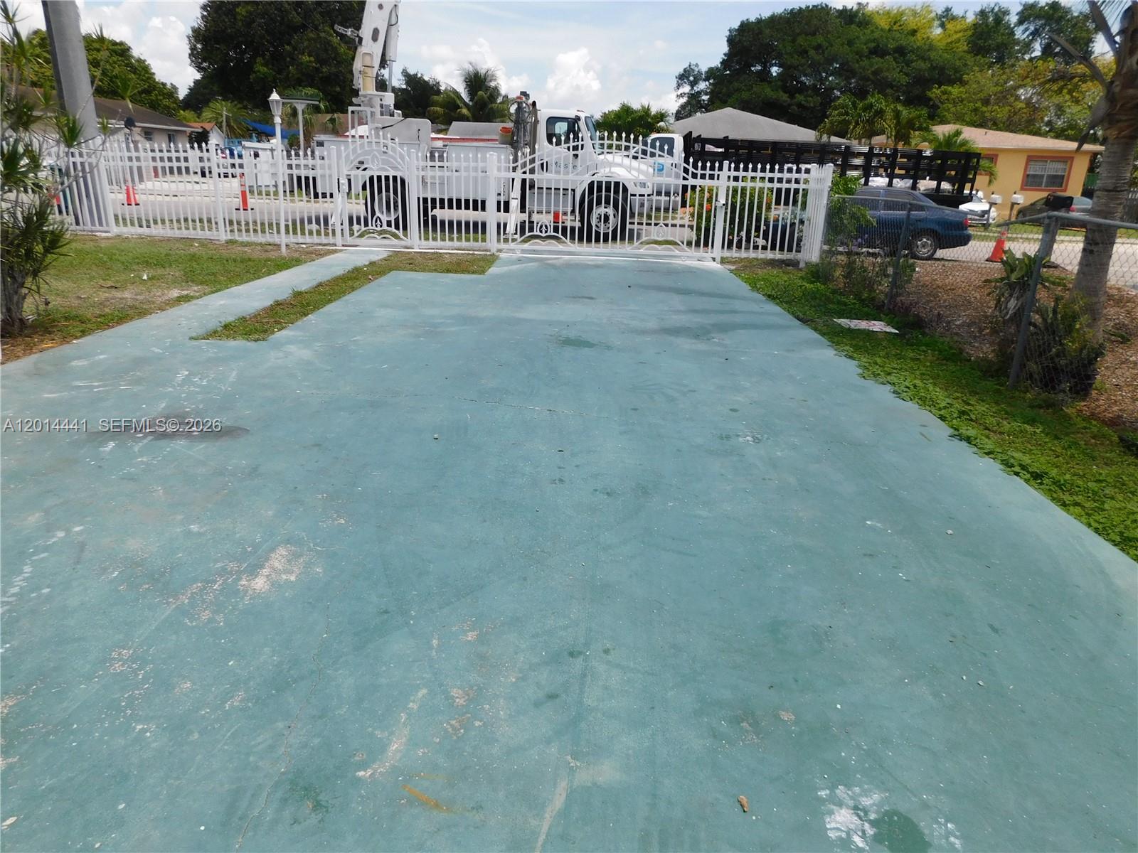 Property photo # 9