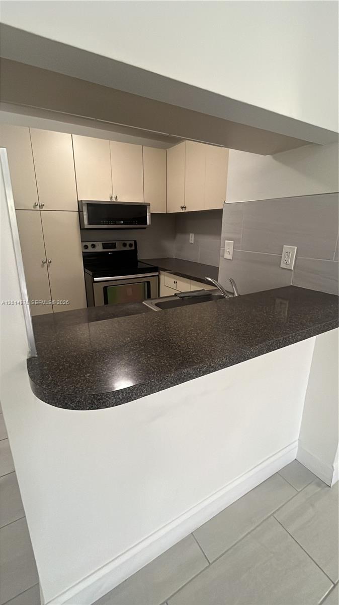 Property photo # 8