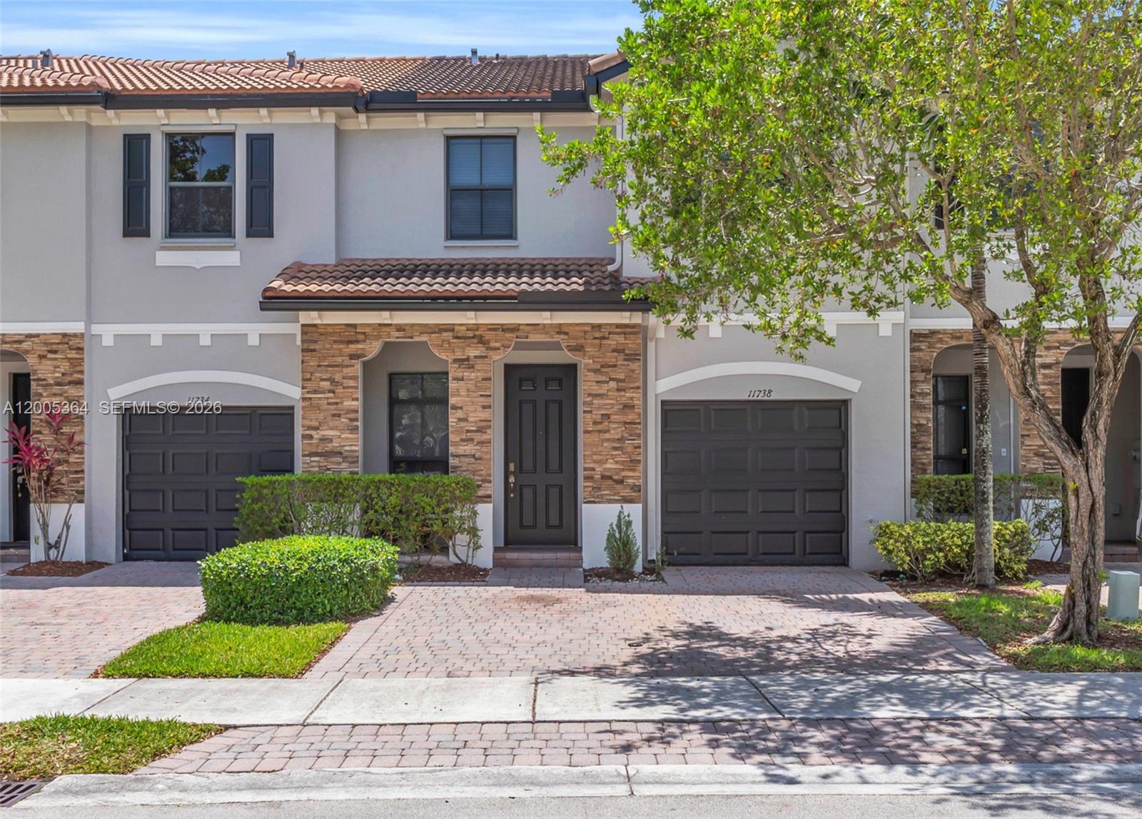 Silver Palm West