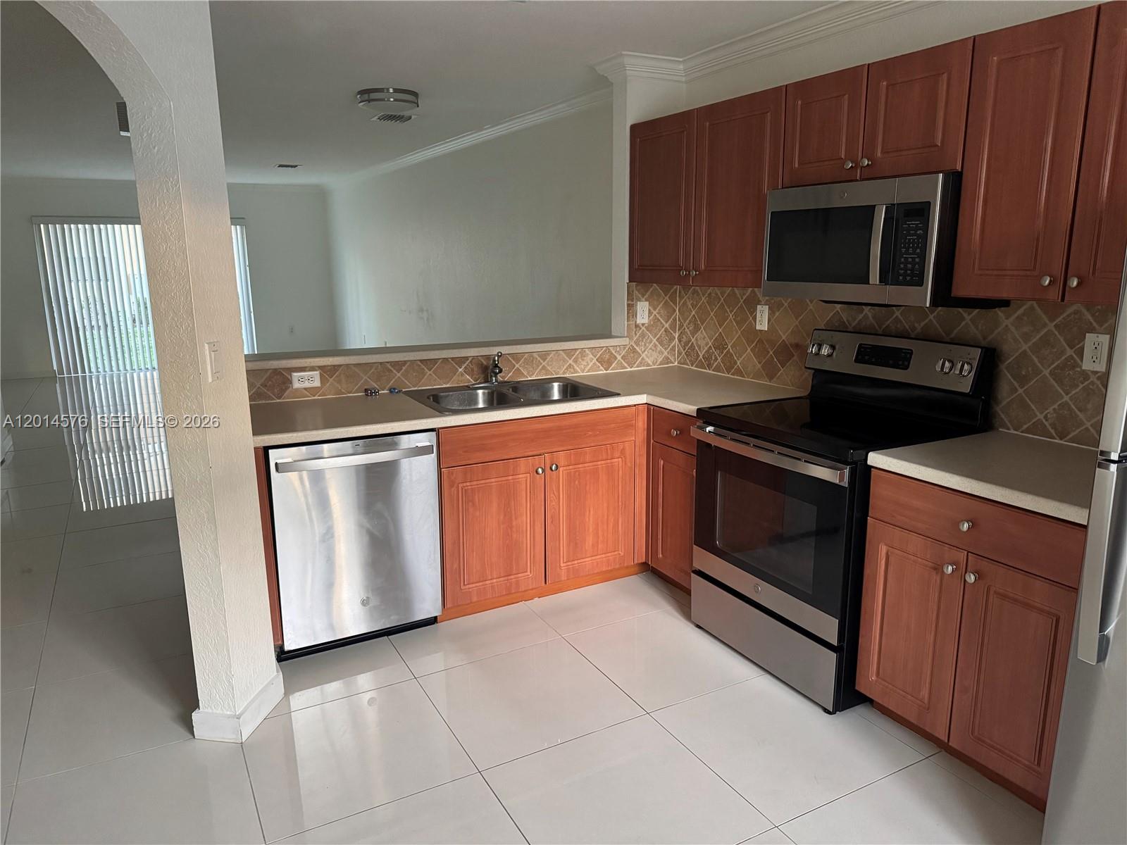 Property photo # 6