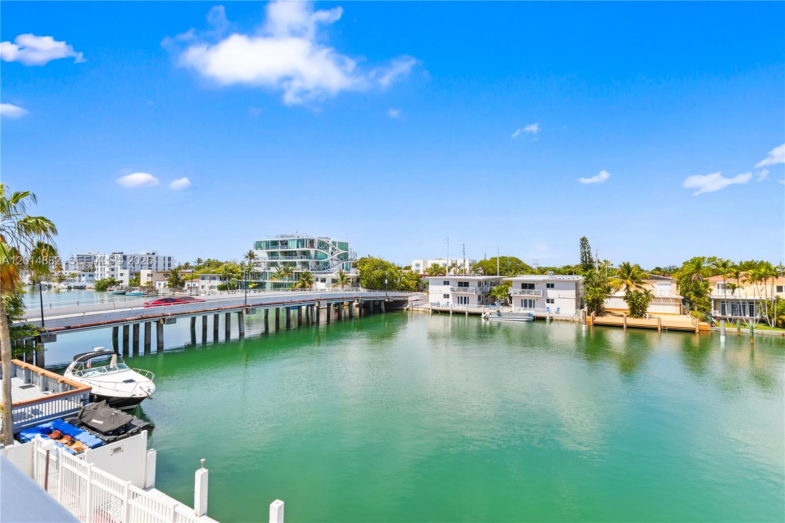 Colonnade Bay Condo