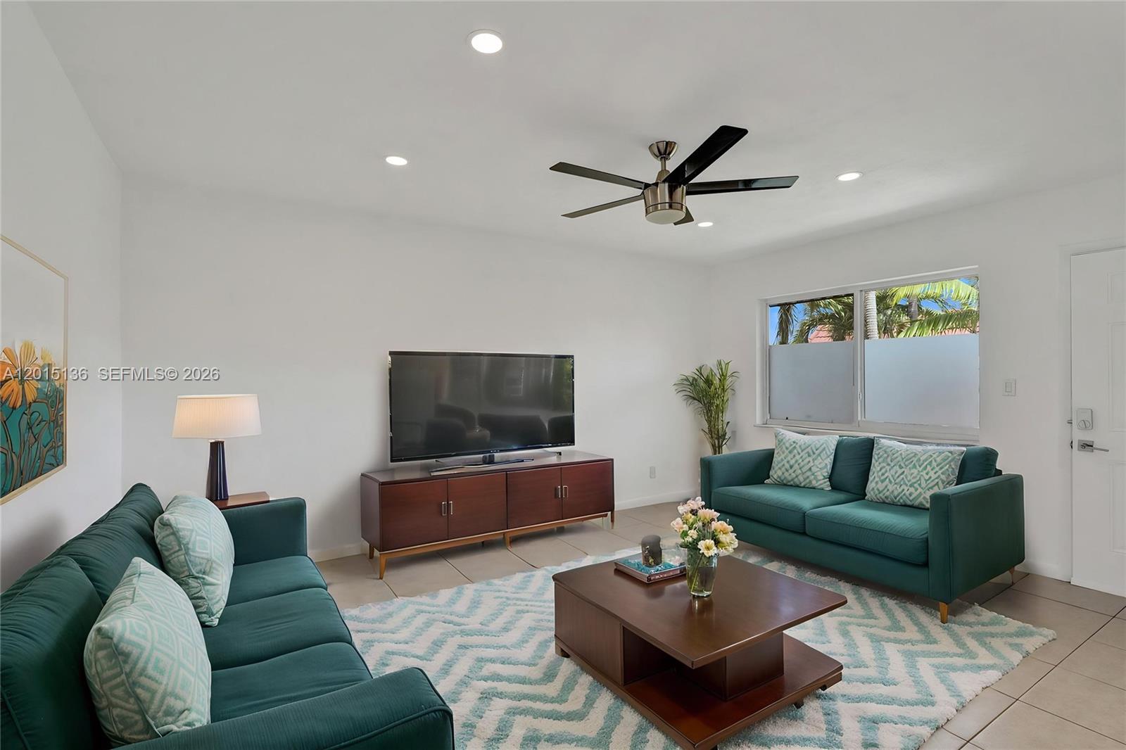 Homes for sale in Wilton Manors, FL | 3050 Ne 5th Ter #13, Wilton Manors, FL 33334 | MLS# A12015136