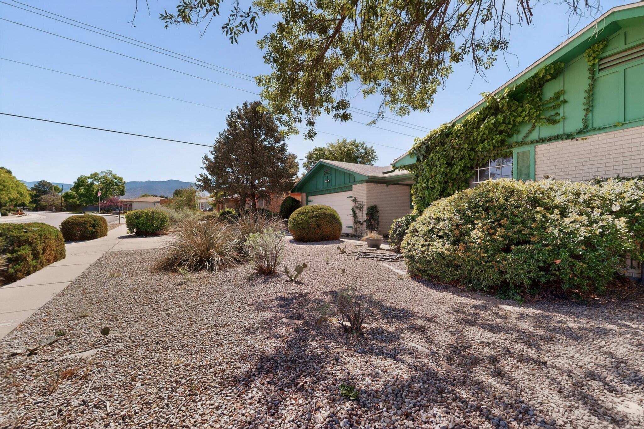 Homes for sale in Albuquerque, NM | 7900 Palo Duro Ave Ne, Albuquerque, NM 87110 | MLS# 1103145
