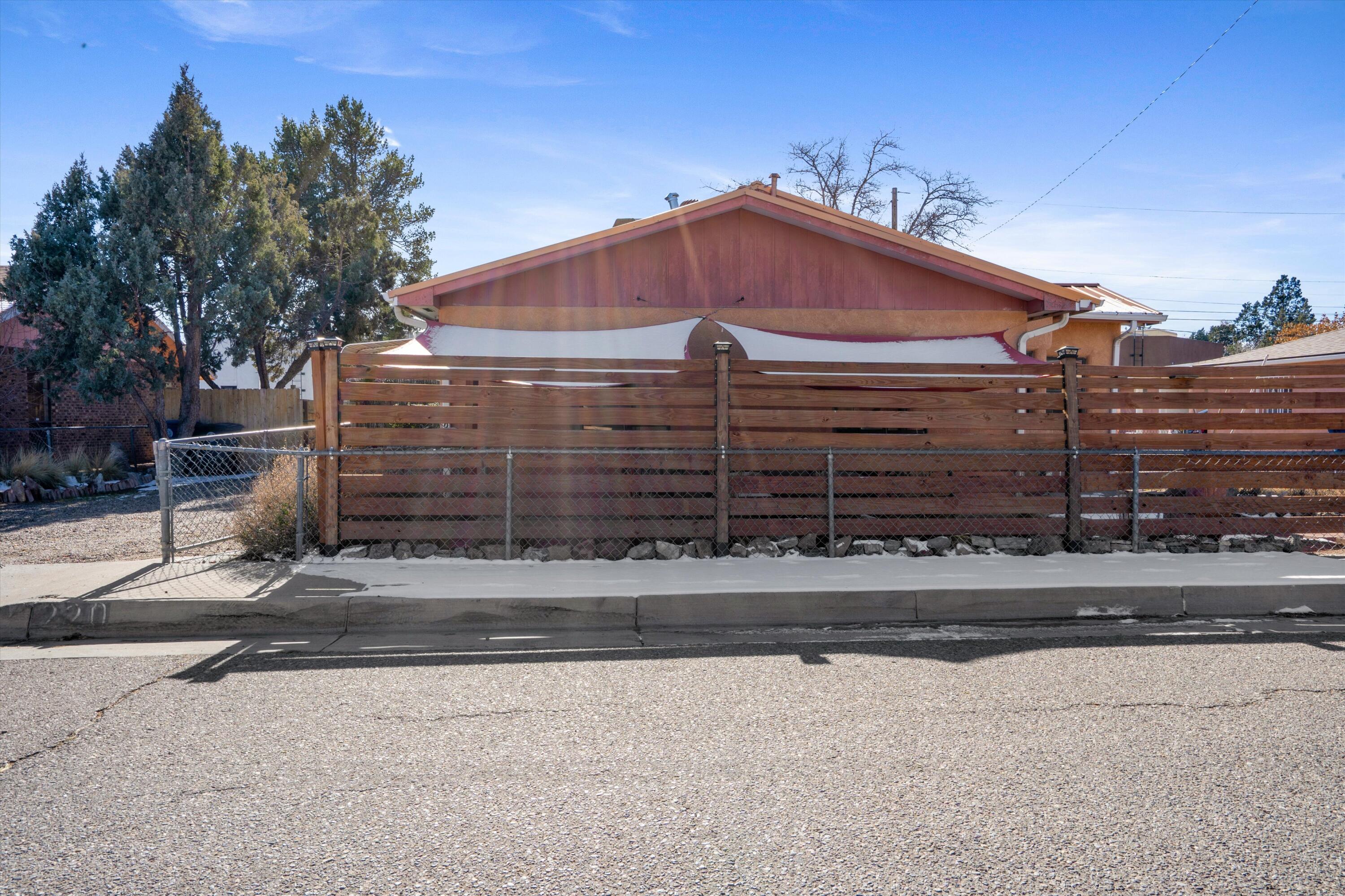 Photo 3 of Single family home for sale at 220 San Andres Ave Nw, Albuquerque, NM 87107 | MLS# 1103142 | Listing updated on 2026-09-18