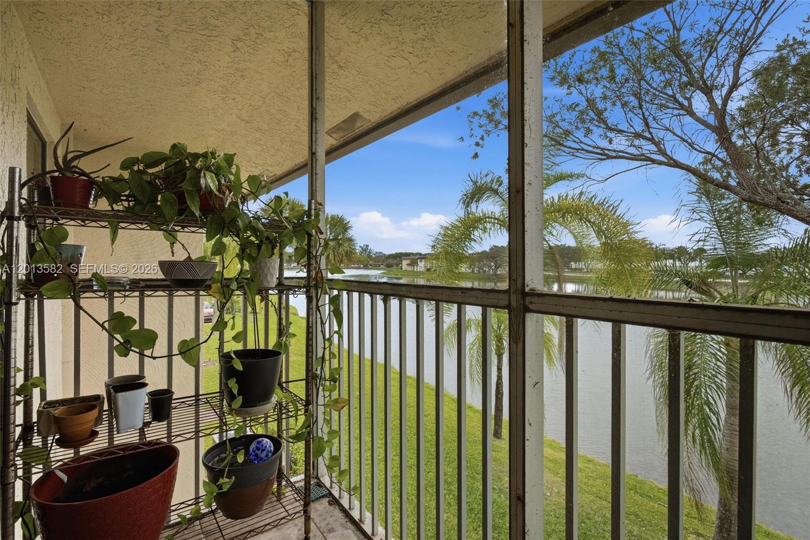 Viewpointe Condo