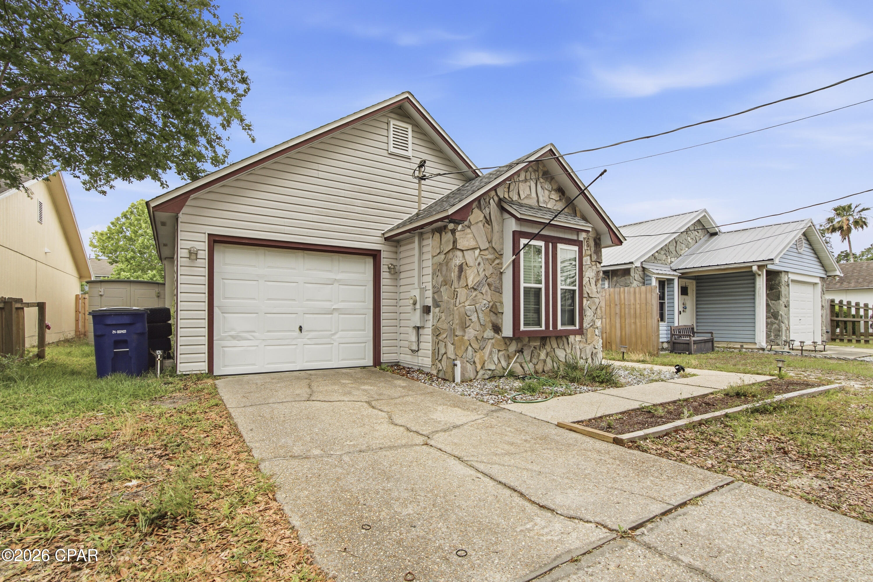 Image 2 For 2108 High Avenue