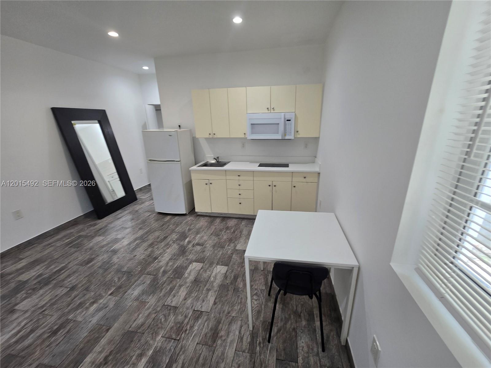 Property photo # 2