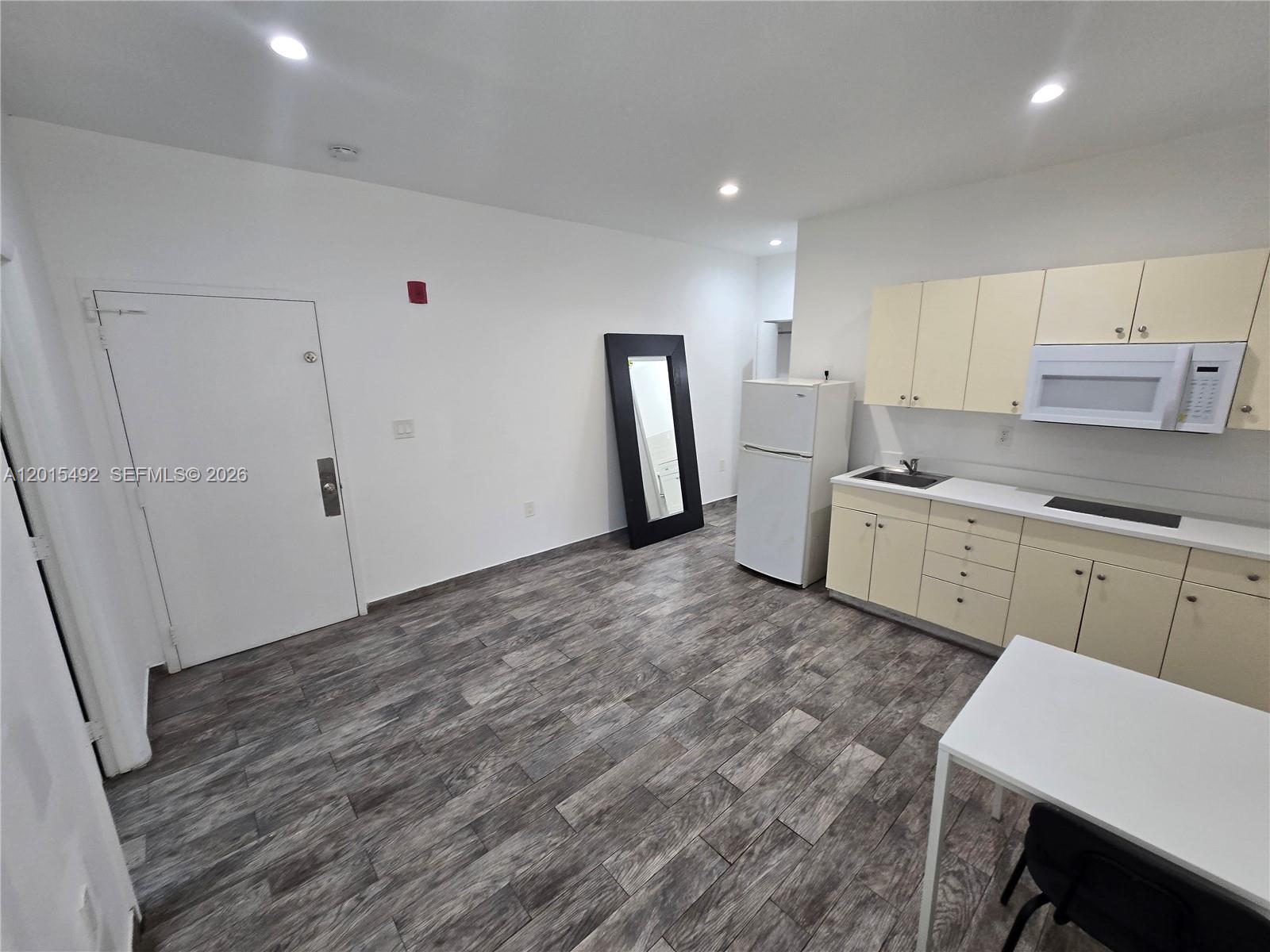 Property photo # 9