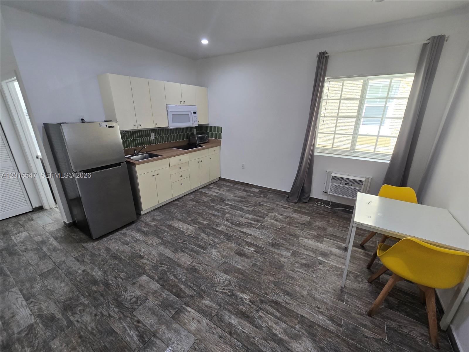 Property photo # 6