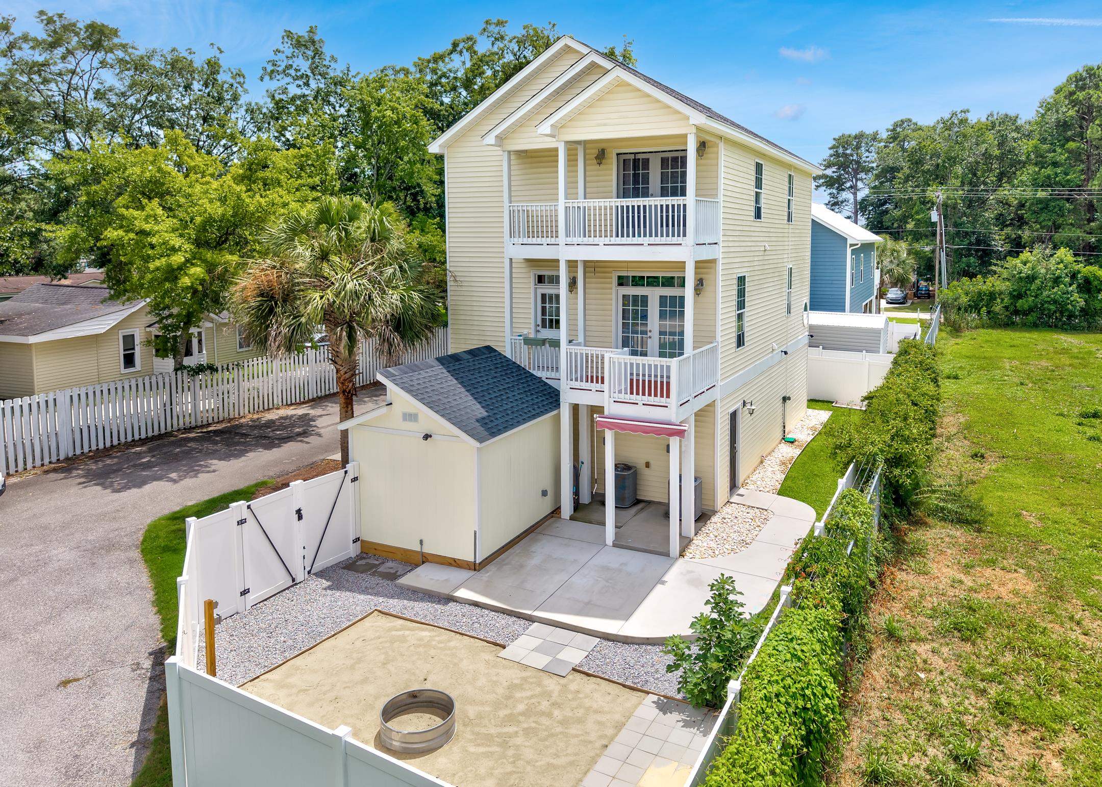 612 Woodland Dr. 