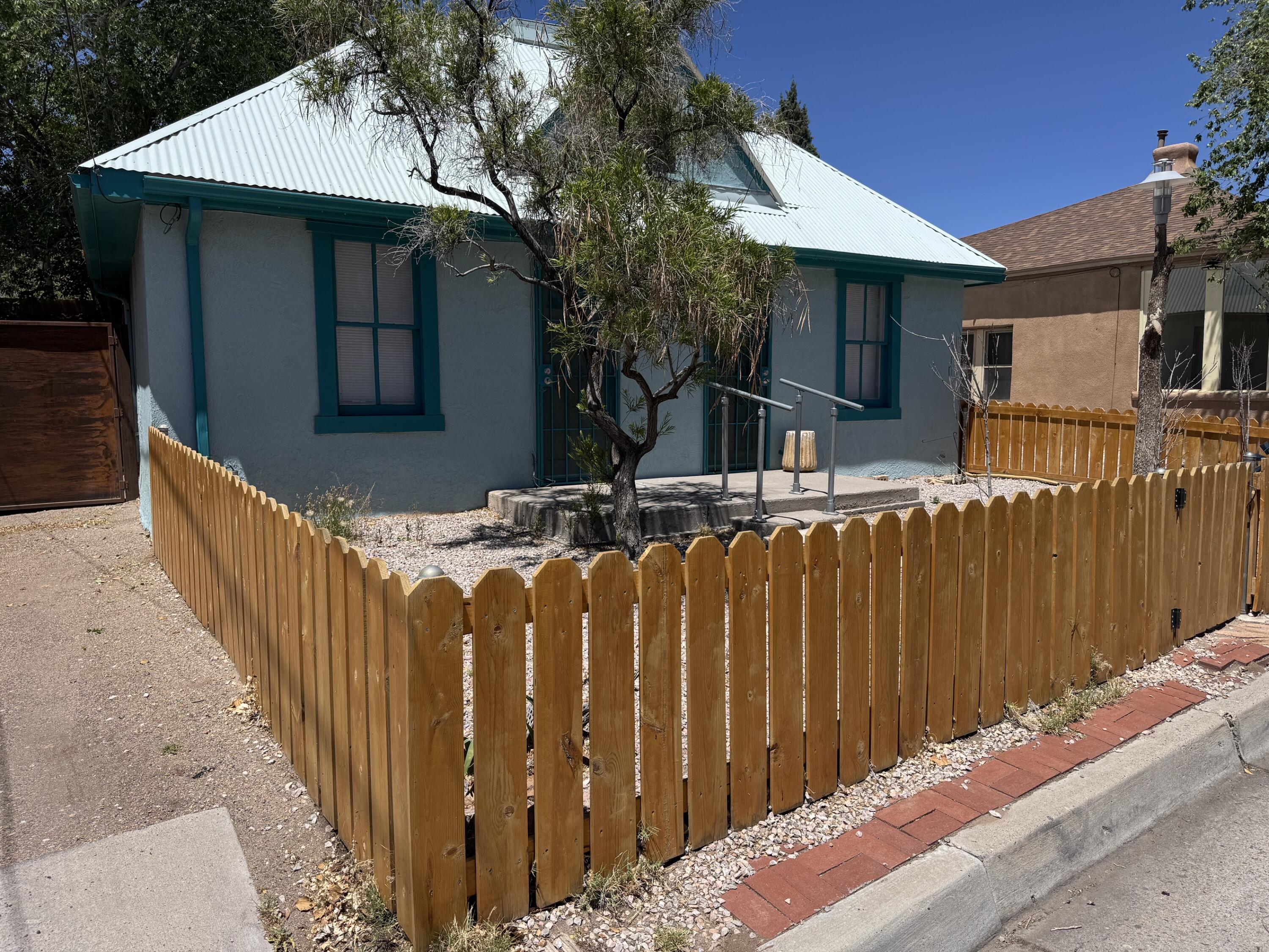Photo 20 — 613 Keleher Avenue NW