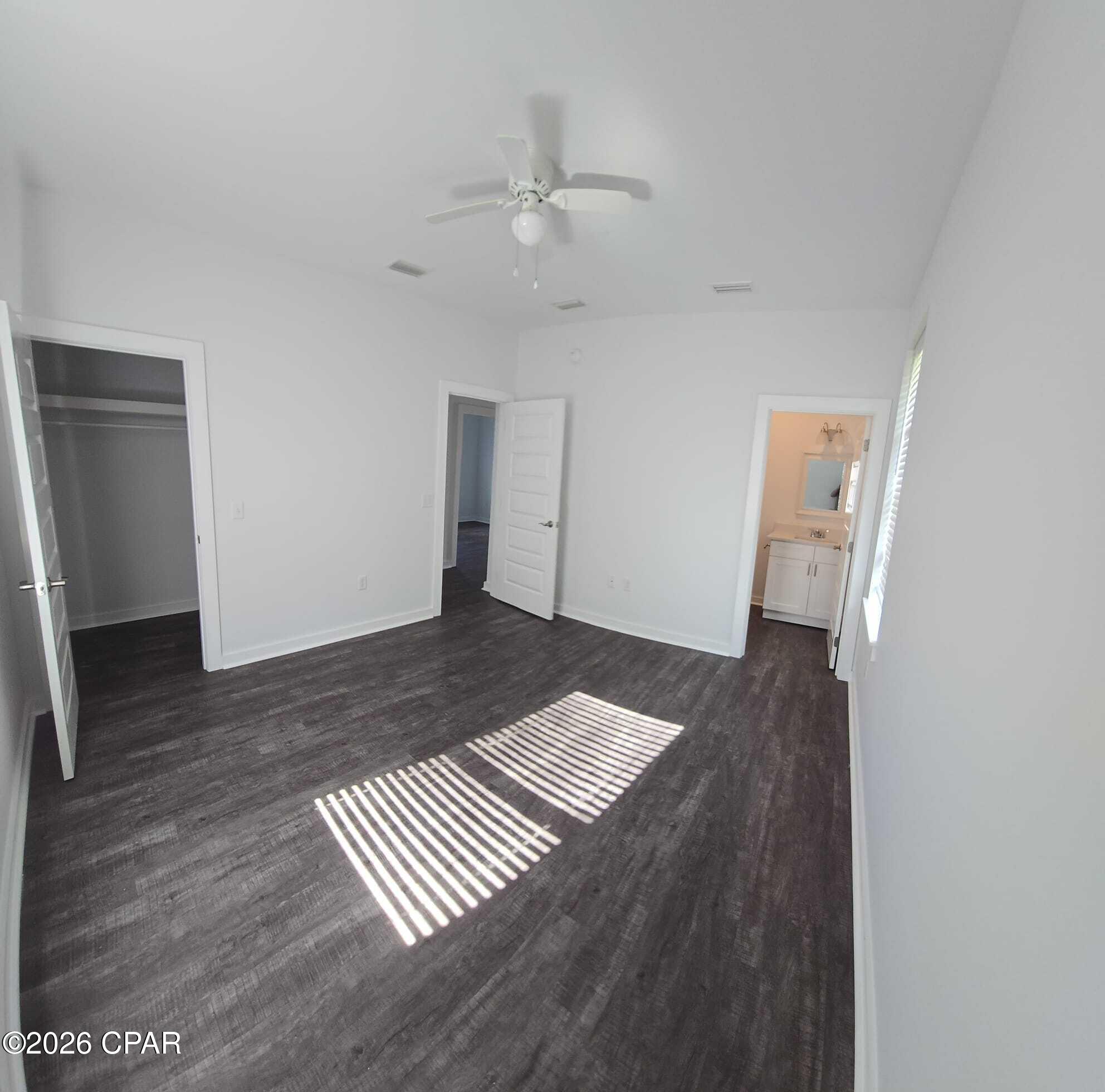Image 2 For 223 East Avenue