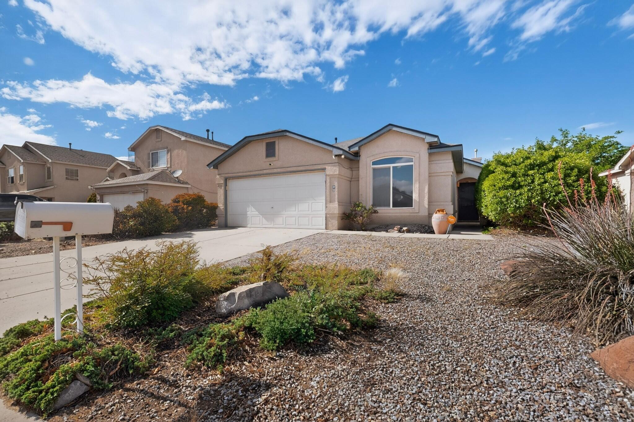 Homes for sale in Los Lunas, NM | 27 Violeta Pl, Los Lunas, NM 87031 | MLS# 1103186