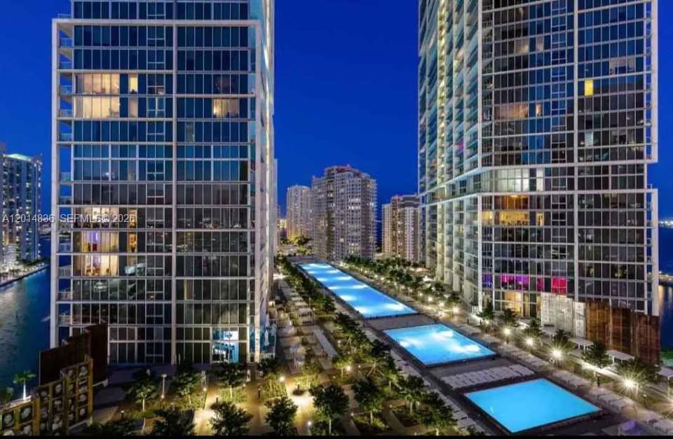Icon Brickell No Two
