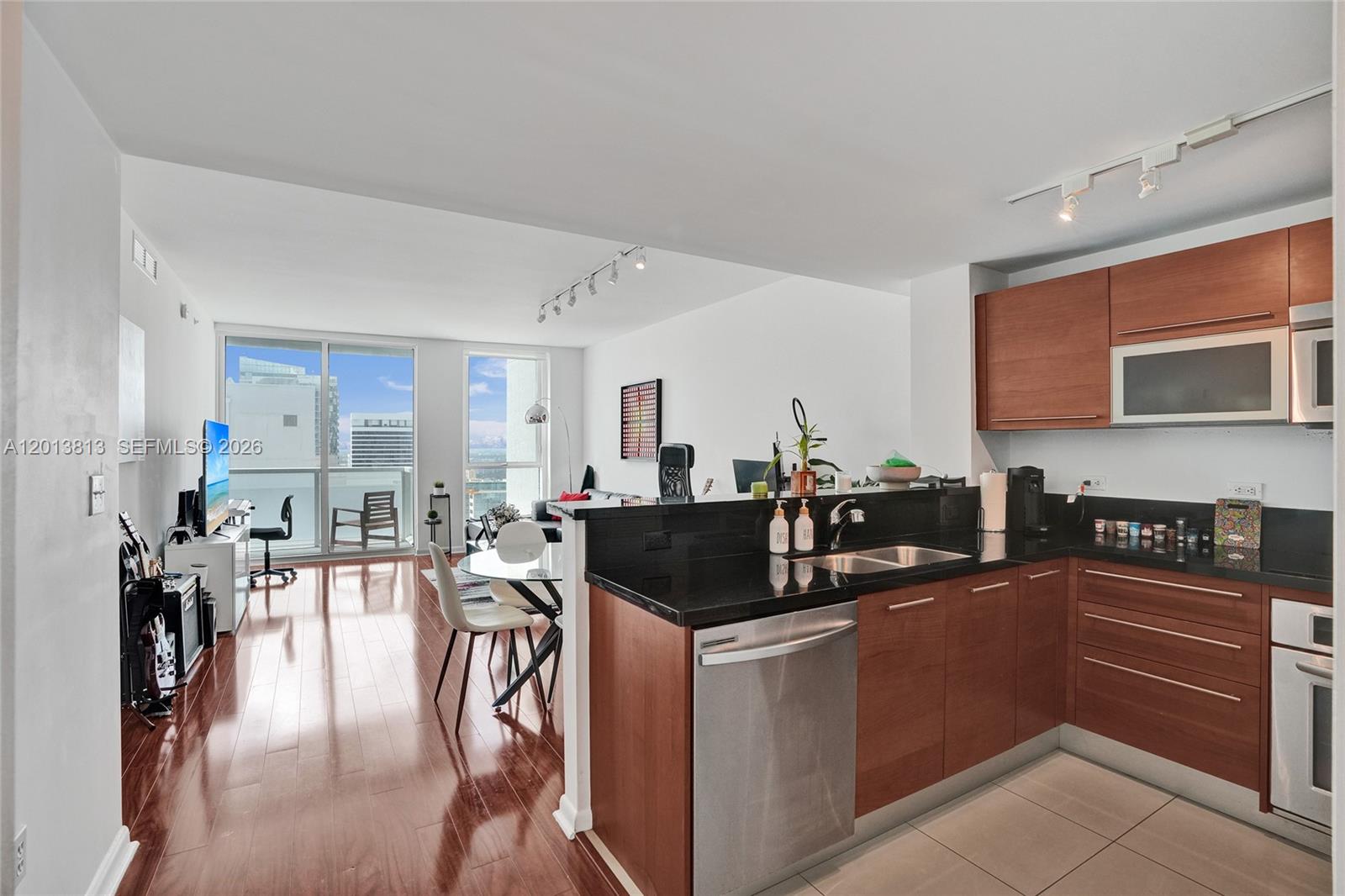 Property photo # 6