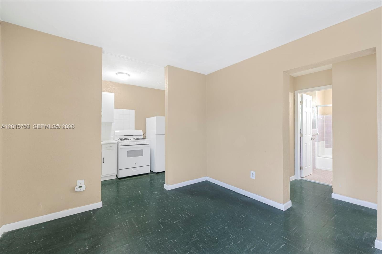 Property photo # 9