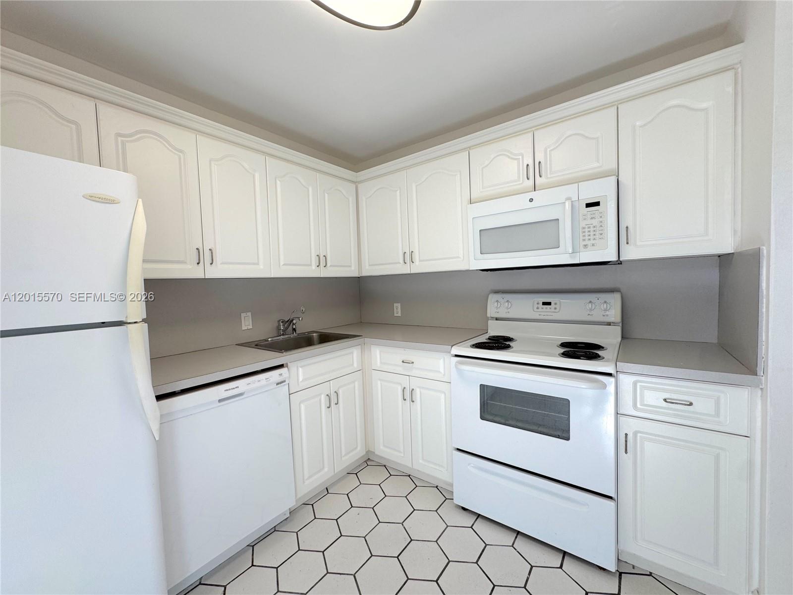 Property photo # 3
