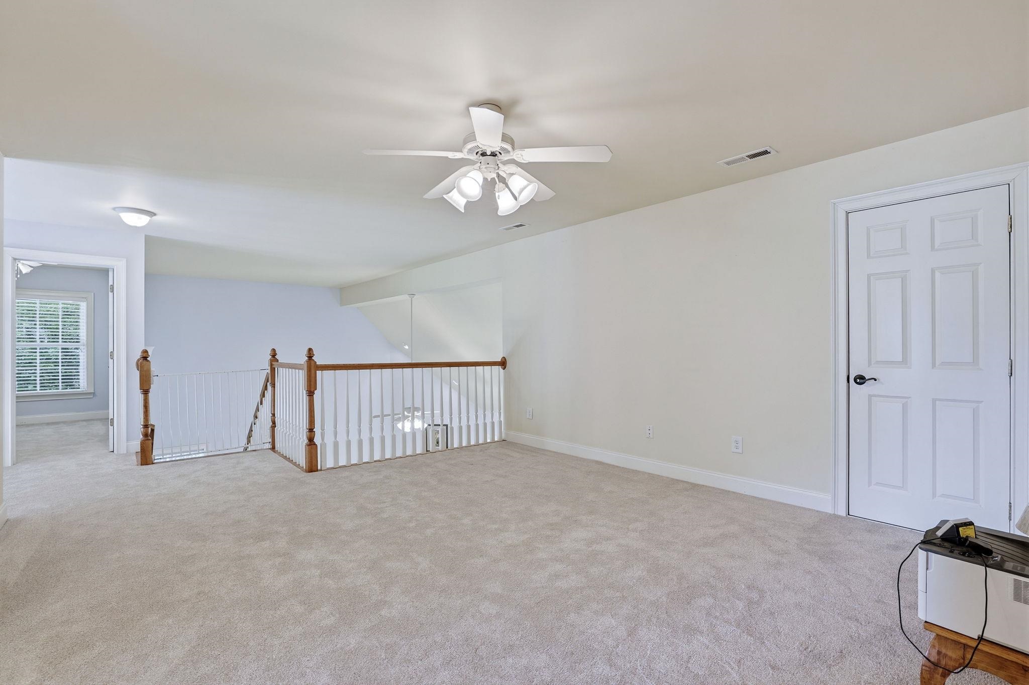 2612001 | Photo 28
