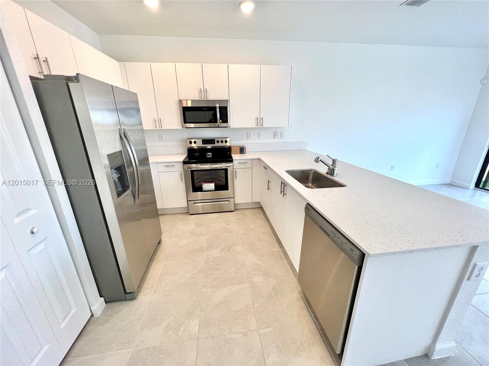 Property photo # 4