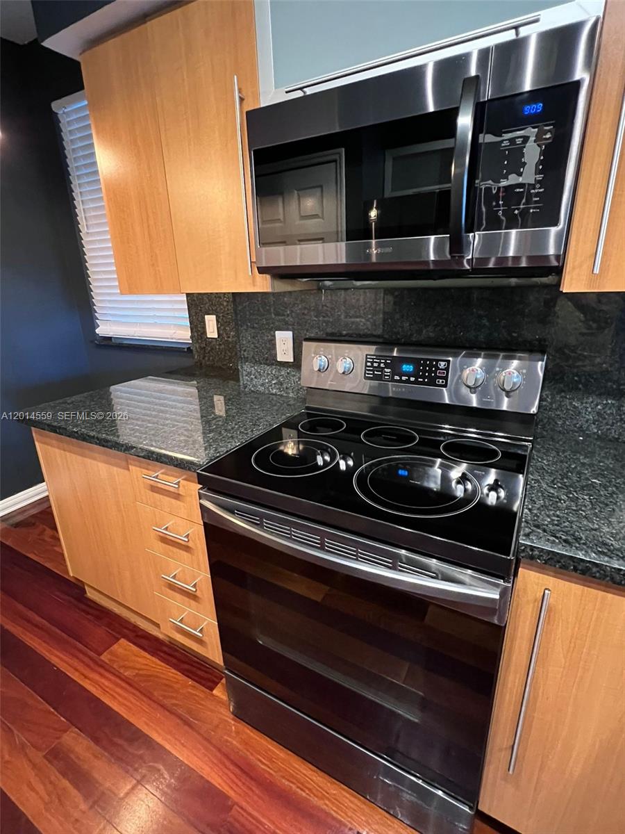 Property photo # 6