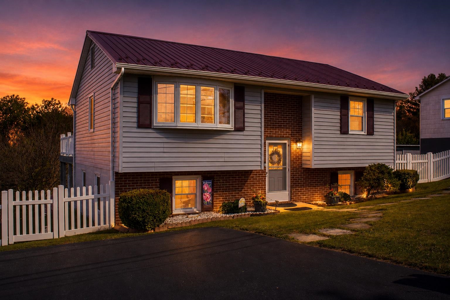 129 GREENVIEW DR, Staunton, VA 24401