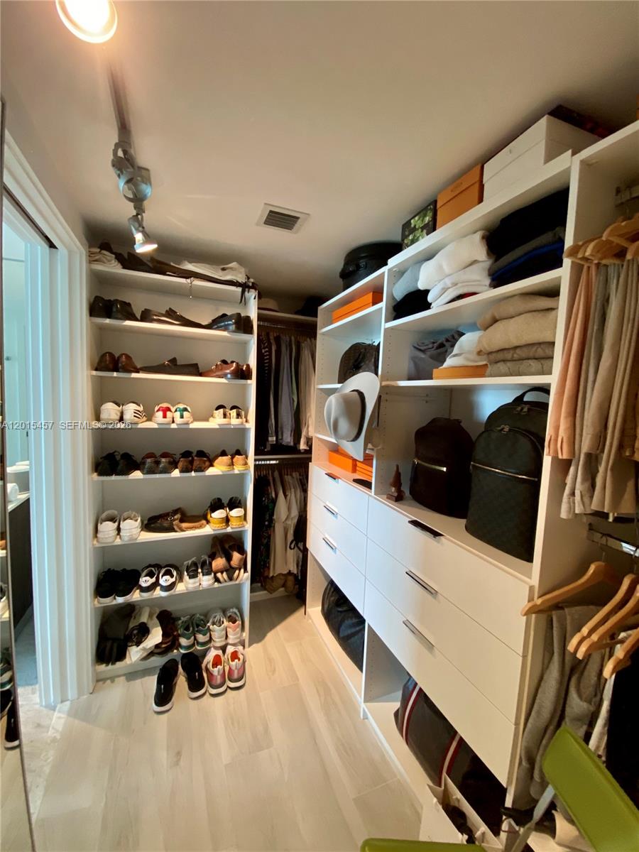 3131 NE 7th Ave #2801, Miami FL 33137