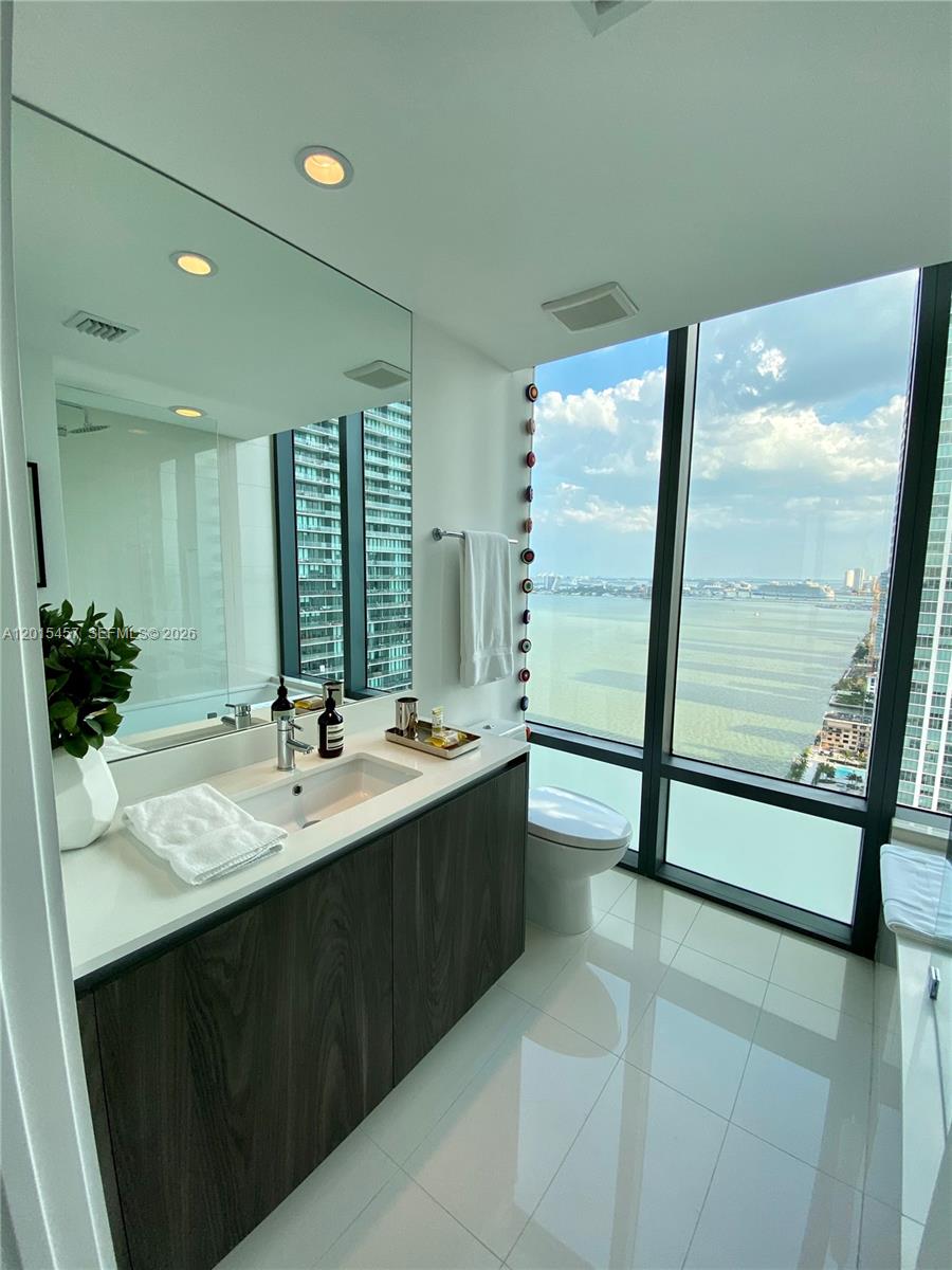 3131 NE 7th Ave #2801, Miami FL 33137