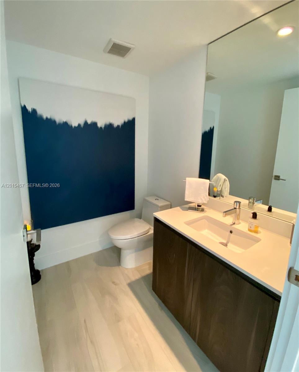 3131 NE 7th Ave #2801, Miami FL 33137