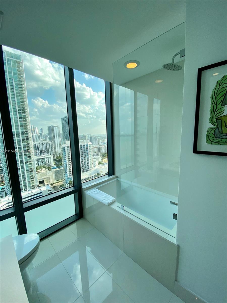 3131 NE 7th Ave #2801, Miami FL 33137