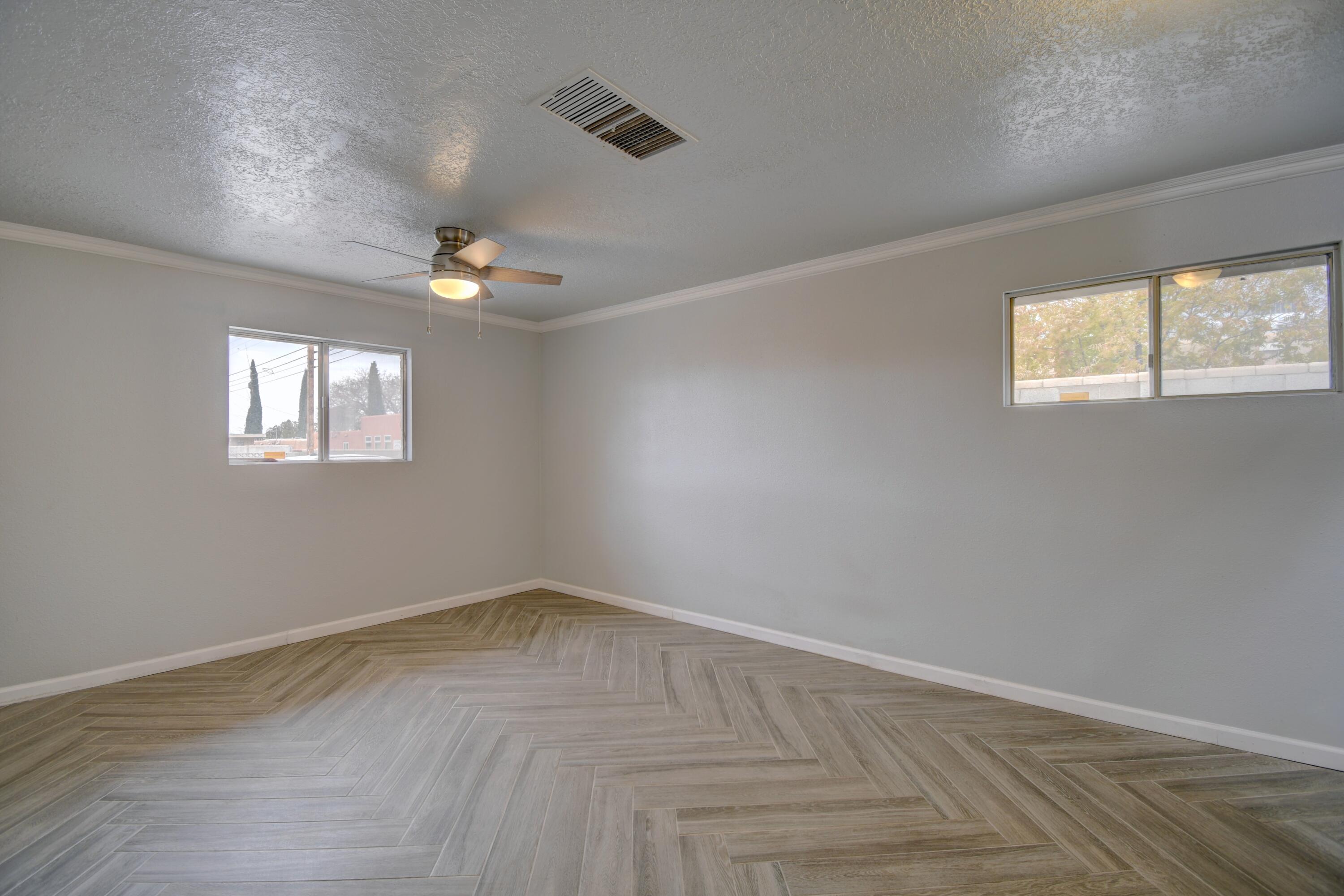 2300 JANE STREET NE, ALBUQUERQUE, NM 87112  Photo 11