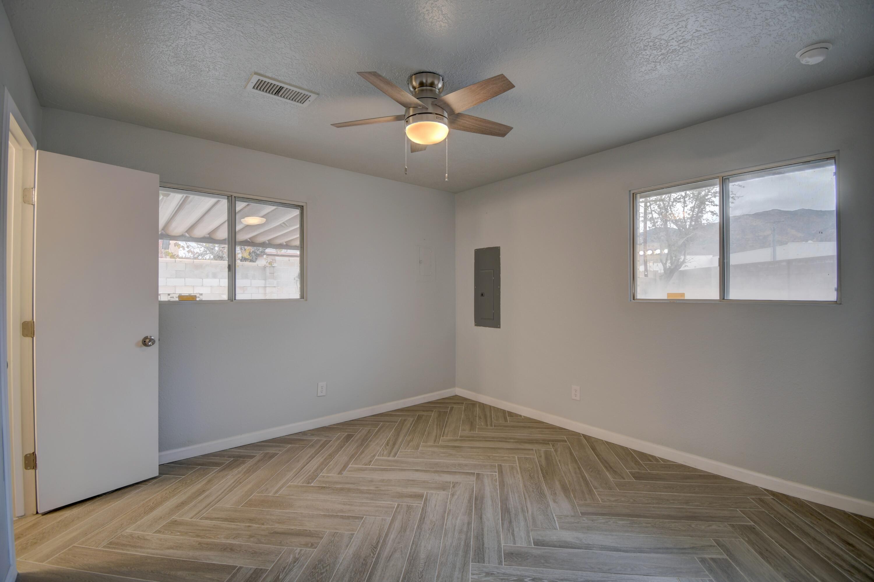 2300 JANE STREET NE, ALBUQUERQUE, NM 87112  Photo 12
