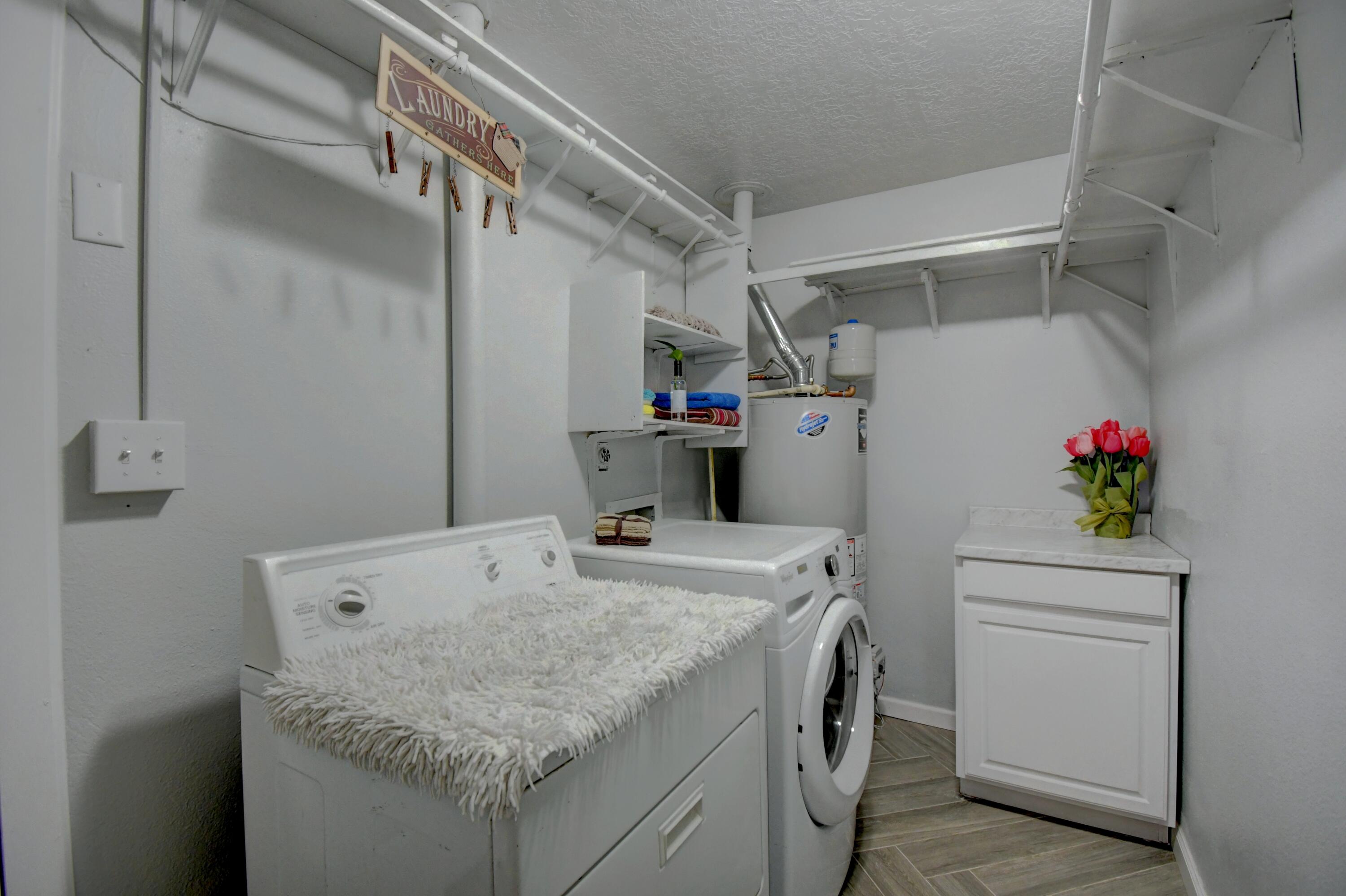 2300 JANE STREET NE, ALBUQUERQUE, NM 87112  Photo 8