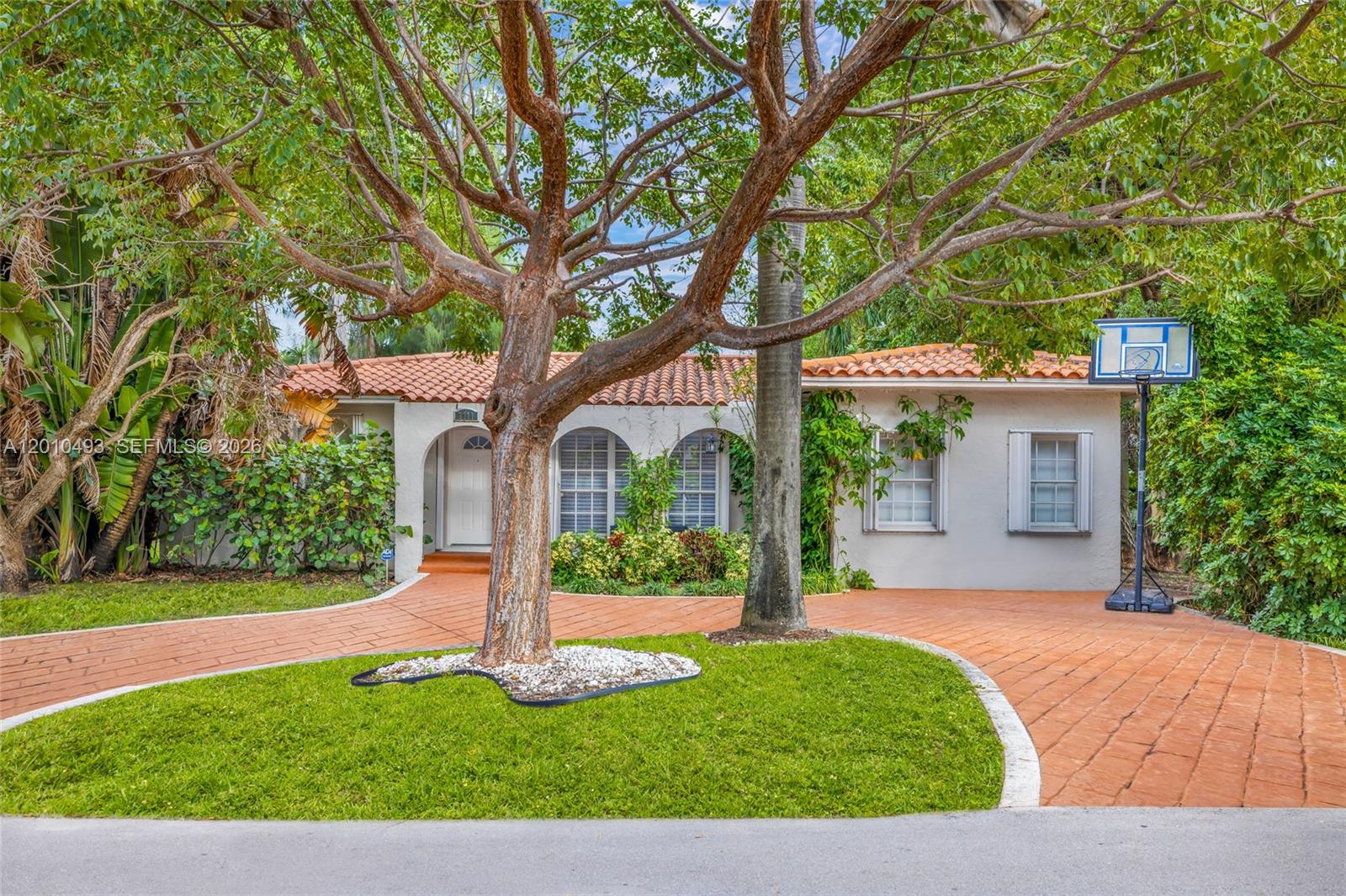 Property photo # 0