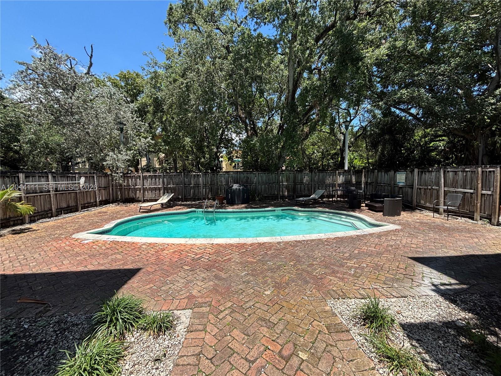 Property photo # 9