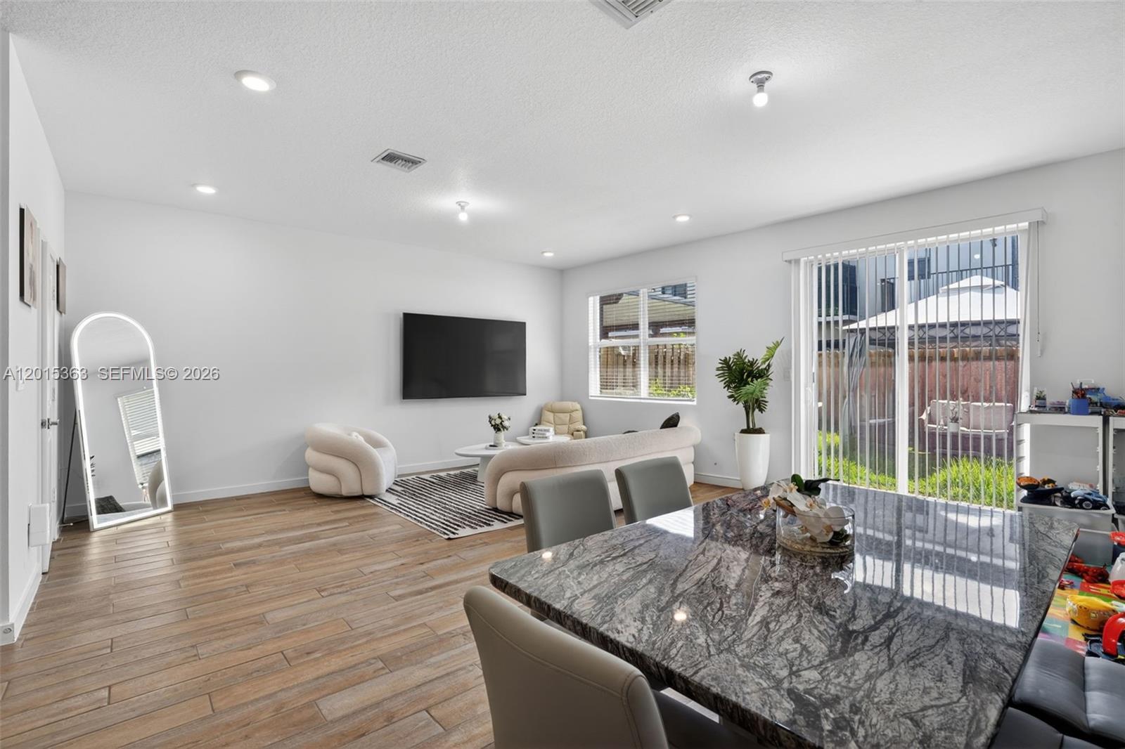 Property photo # 8