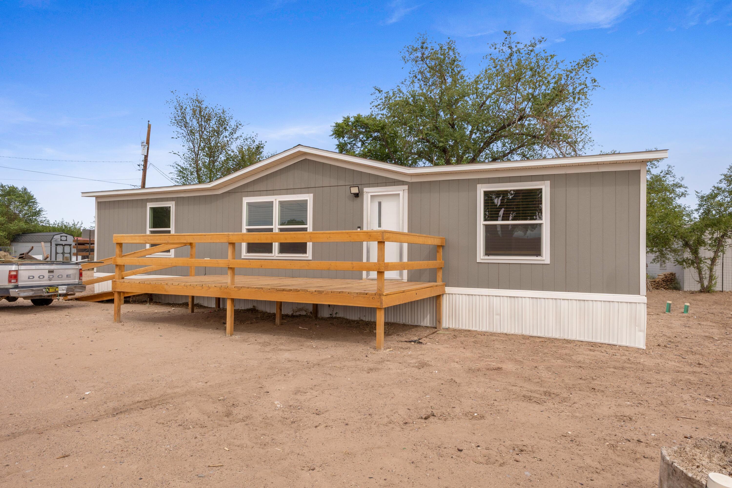 16 Serafin Road, Belen