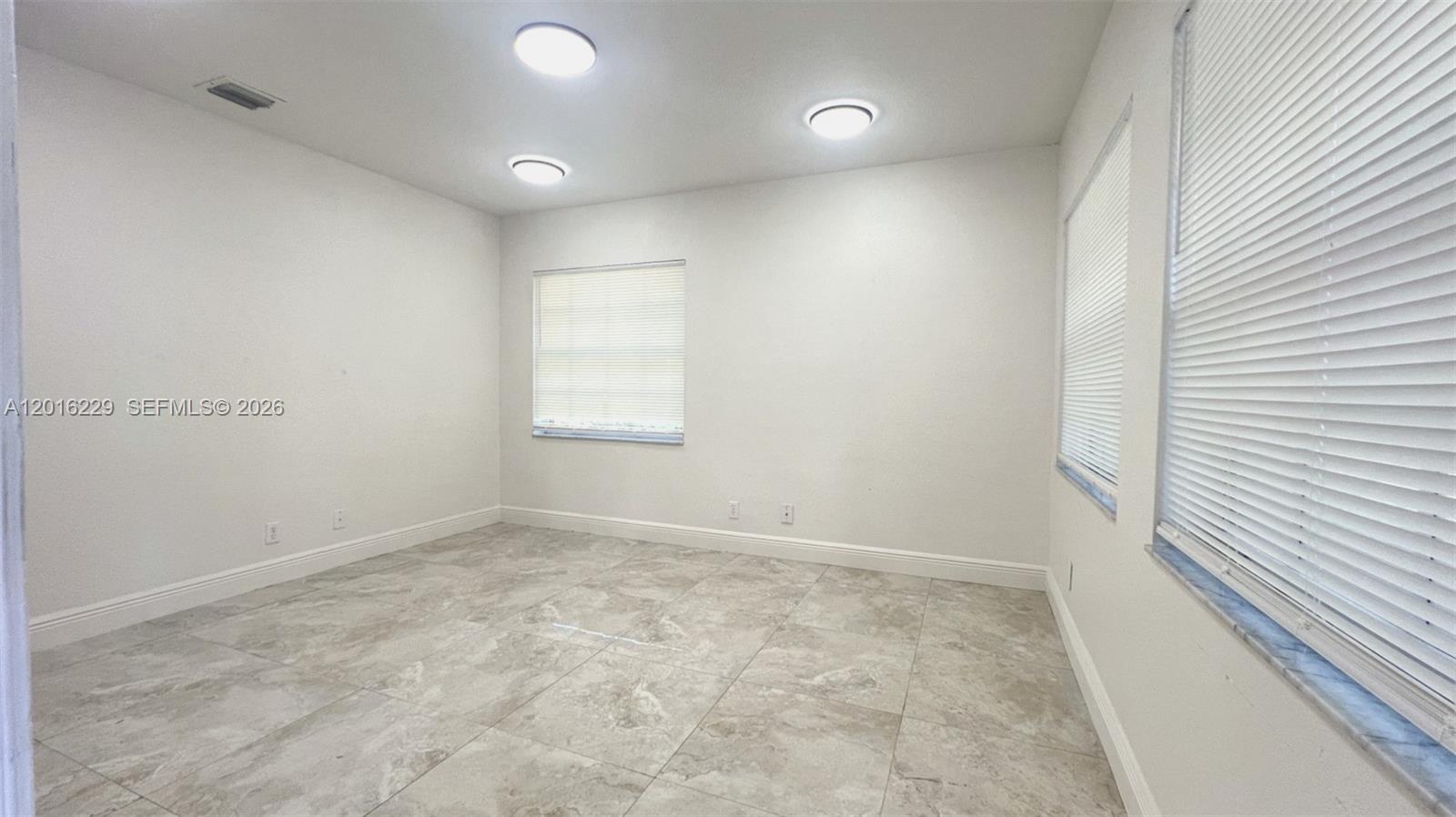 Property photo # 0