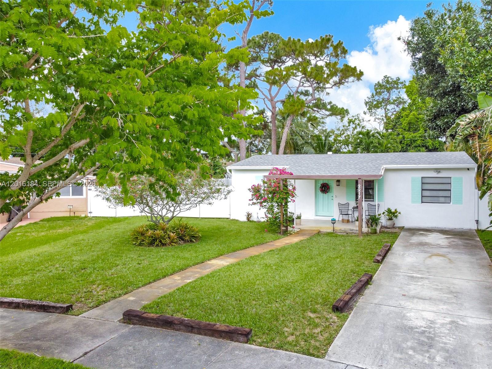 Property photo # 1
