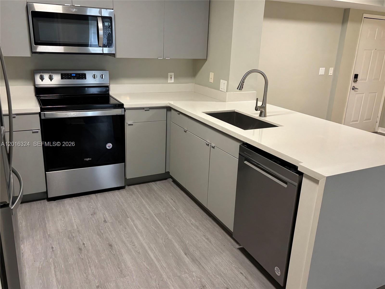 Property photo # 6