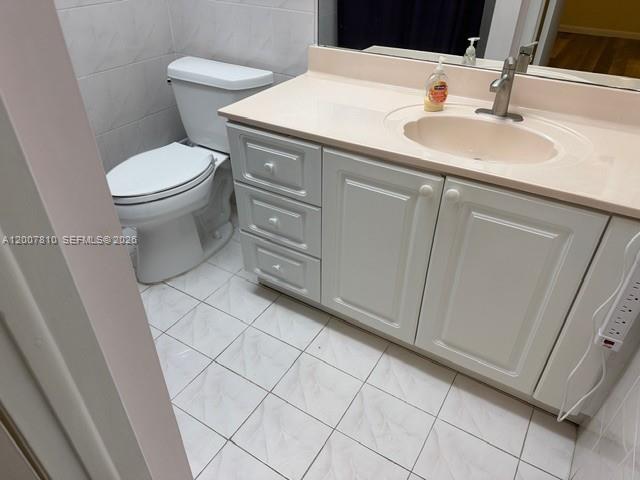 Homes for sale in Miami Springs, FL | 709 Curtiss Pkwy #20, Miami Springs, FL 33166 | MLS# A12007810