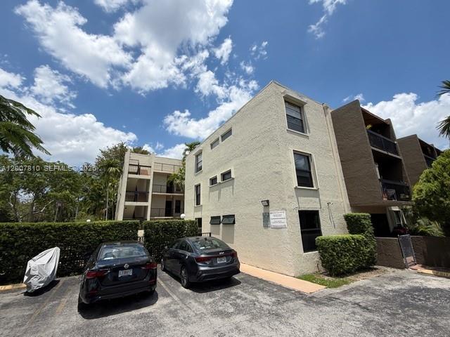 Homes for sale in Miami Springs, FL | 709 Curtiss Pkwy #20, Miami Springs, FL 33166 | MLS# A12007810