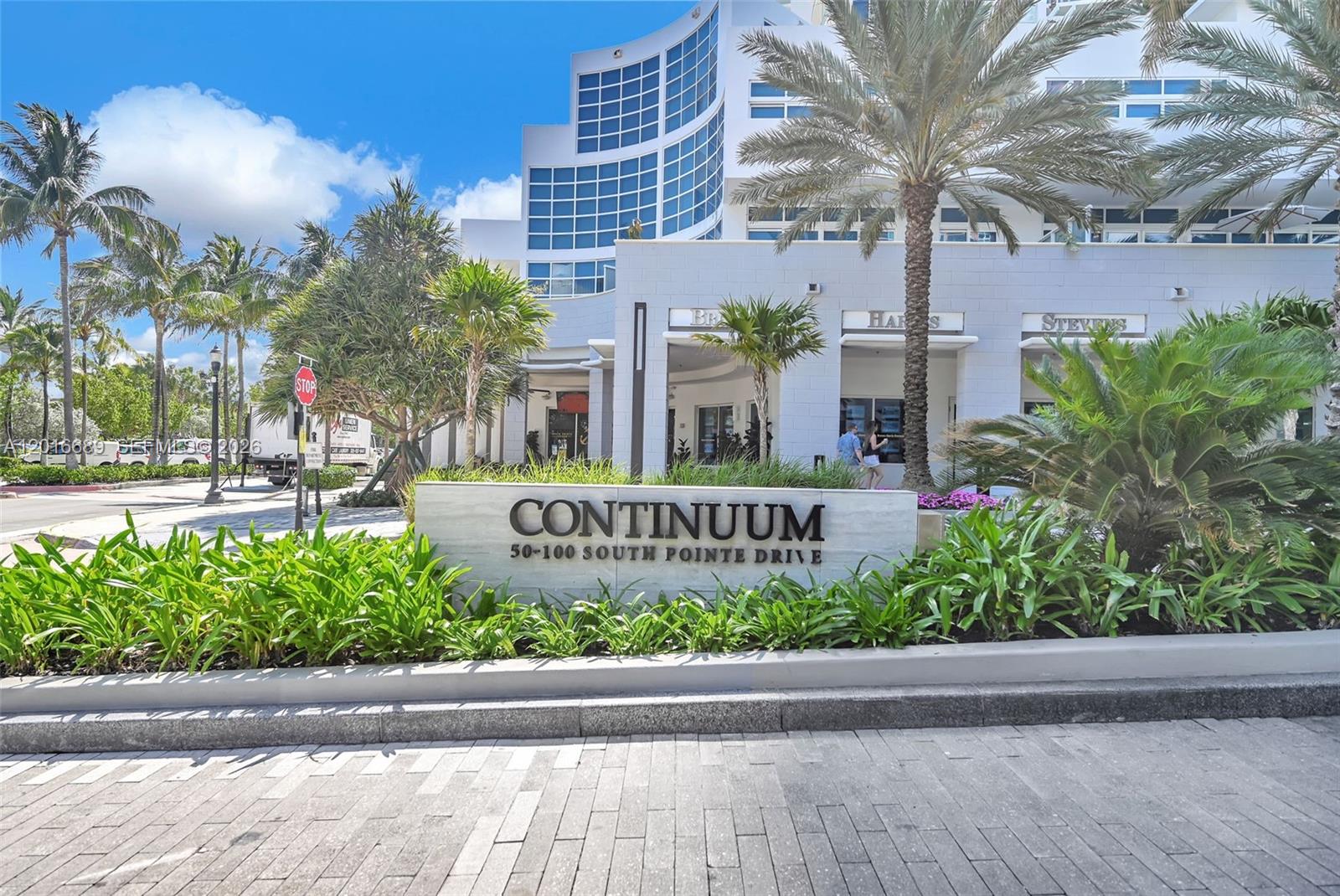 Continuum On South Beach