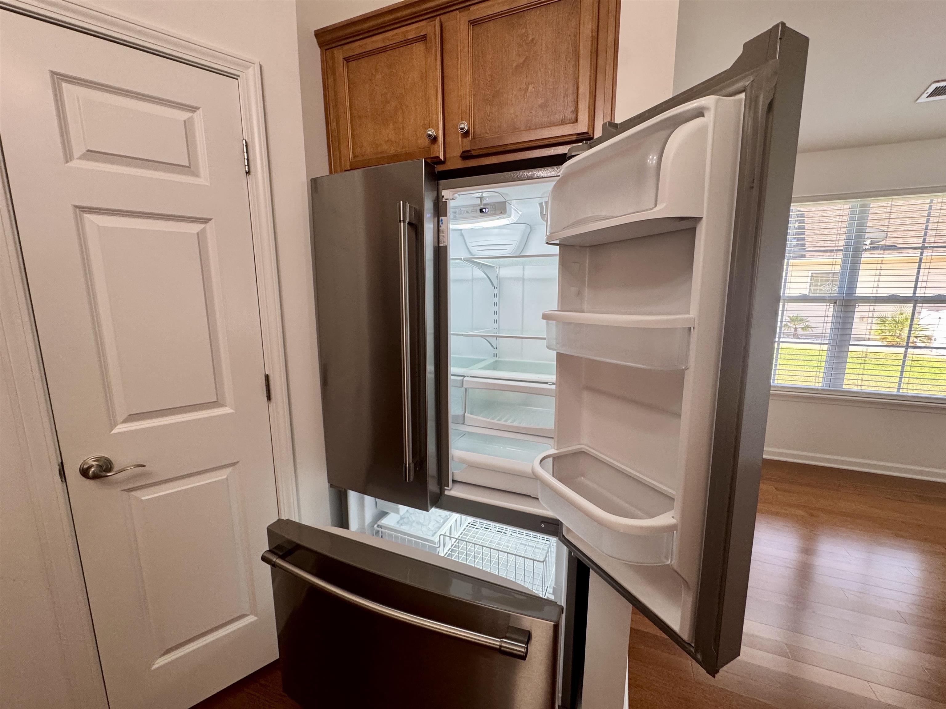 293 Southern Breezes Circle 