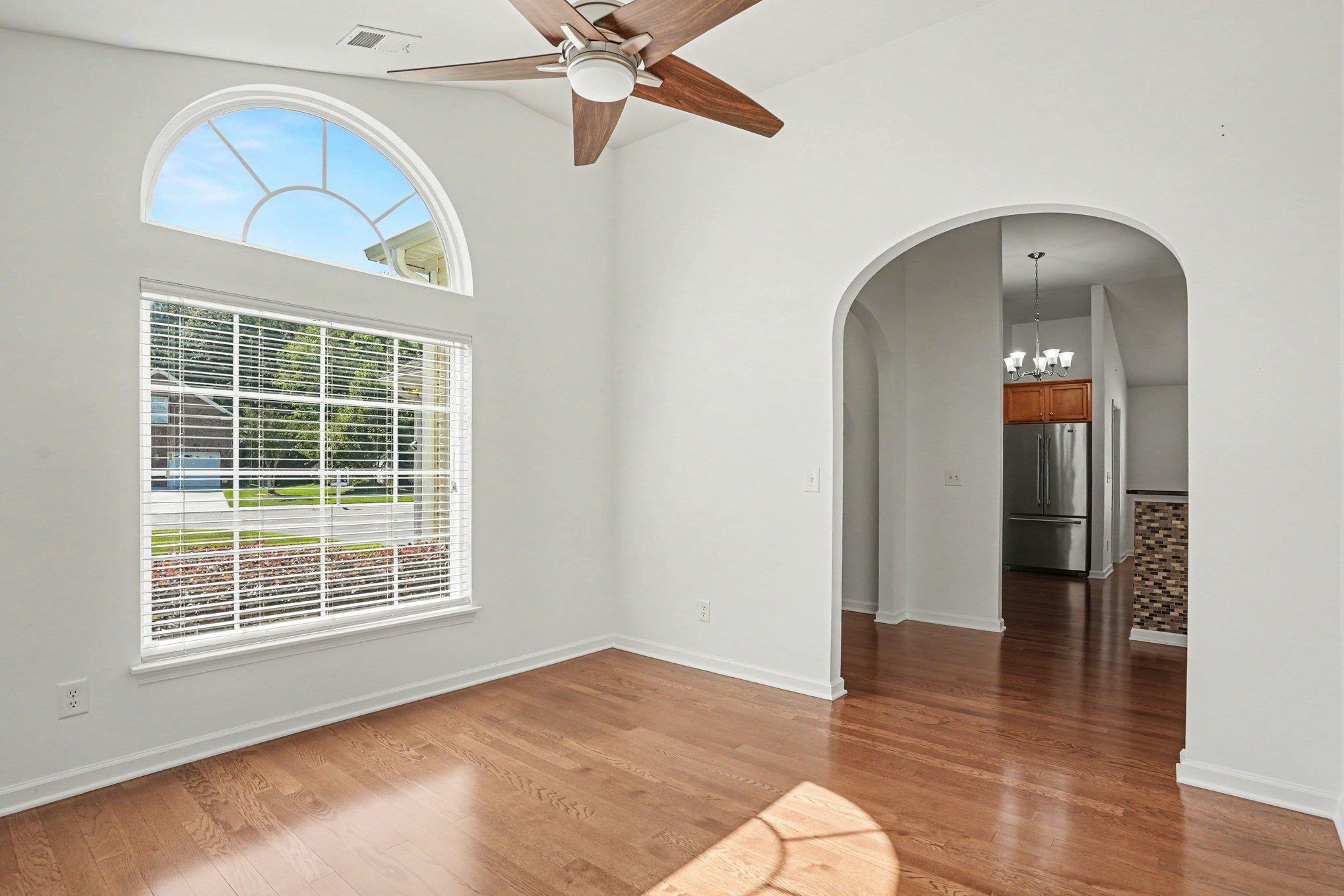 293 Southern Breezes Circle 