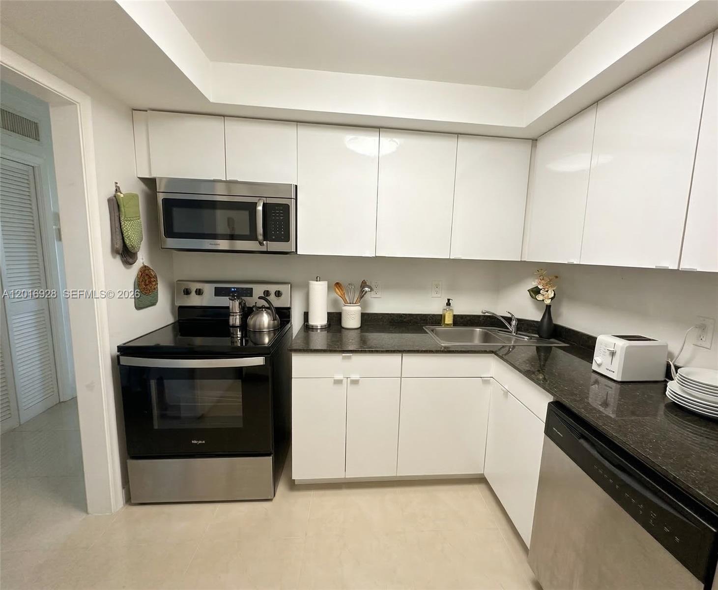 Property photo # 4