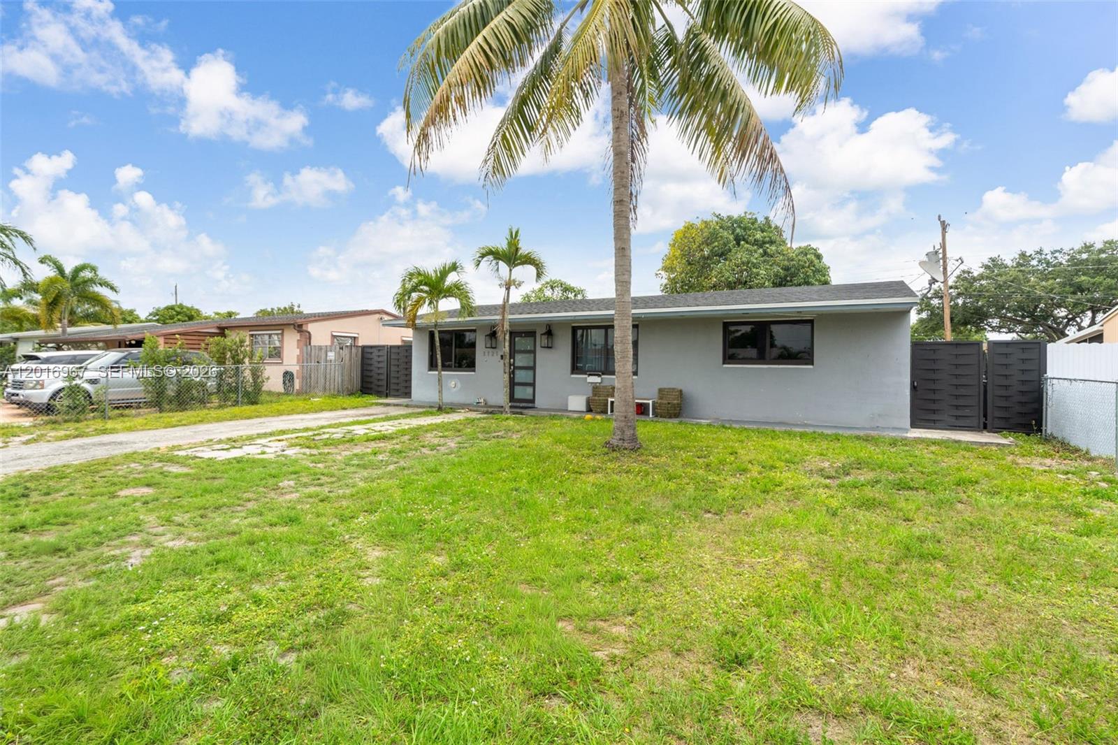 Homes for sale in Hollywood, FL | 1121 N 71St Ave, Hollywood, FL 33024 | MLS# A12016967