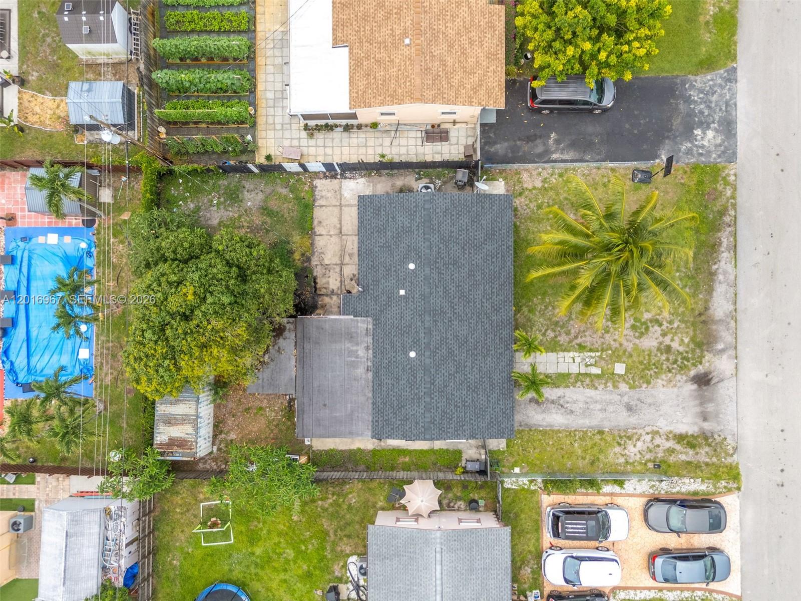 Homes for sale in Hollywood, FL | 1121 N 71st Ave, Hollywood, FL 33024 | MLS# A12016967