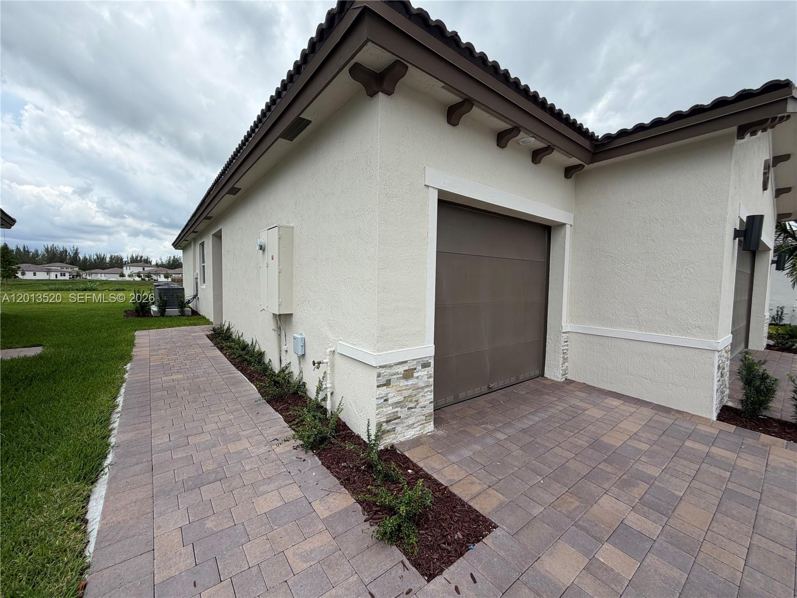 Property photo # 2