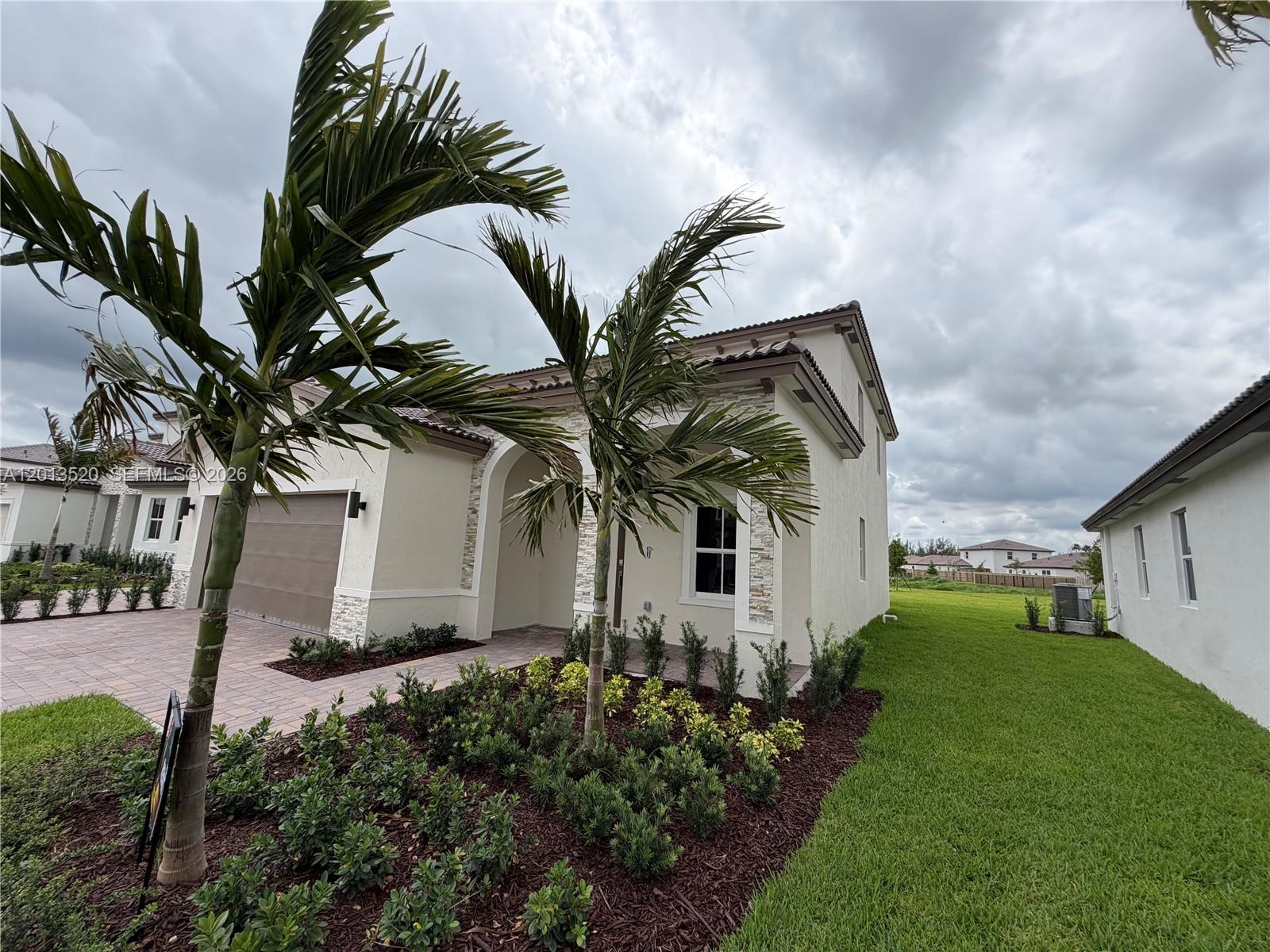 Property photo # 9