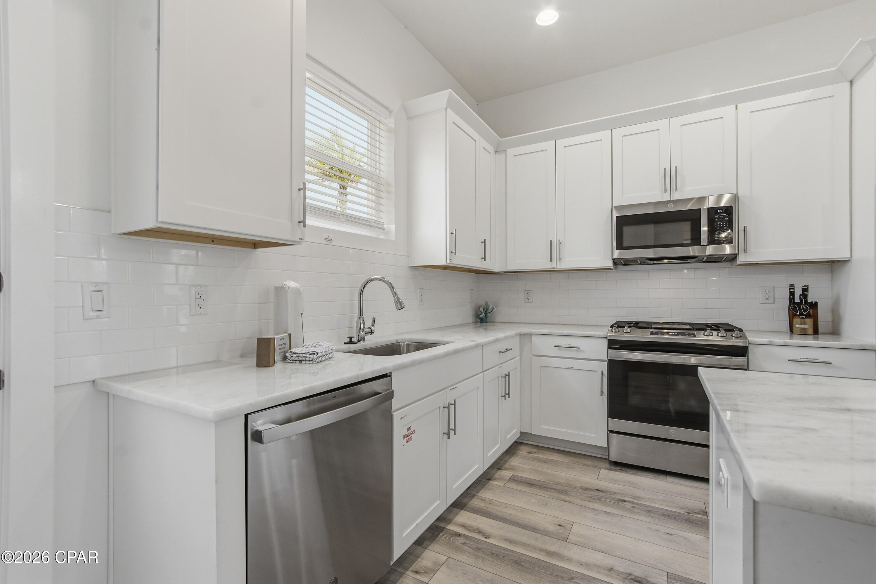 Image 12 For 2701 Lagoon Manor Drive